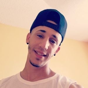 Meet your Posher, Lázaro